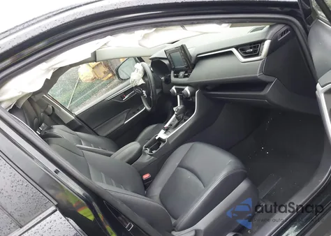 2019 Toyota Rav4 Xle Premium z USA, uszkodzony, nr VIN JTMA1RFV3KD023552